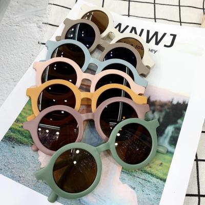 China Around 2021 retro fashion 90s vintage child round unisex Sun glasses 1 to 8 years old young boys sunglasses 2022 for sale