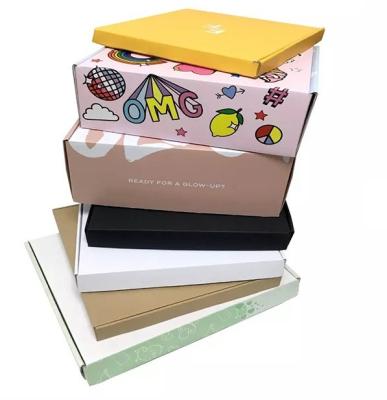 China Custom White Paper Box Aircraft Paper Box Corrugated Paper Candle Packaging Box for sale