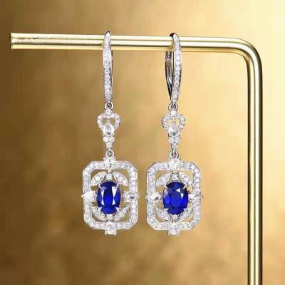 China Wholesale Genuine Natural Sri Lankan Royal Blue Sapphire Drop Earring Women Vintage SGARIT Gemstone Earring Jewelry 2.1ct Gold 18k Sapphire Drop Earring for sale