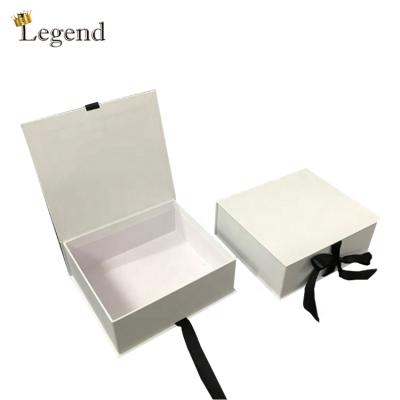 China Custom Recyclable Single Luxury Ivory White Printing Magnet Narrow Cardboard Packaging Magnetic Box With Ribbon for sale