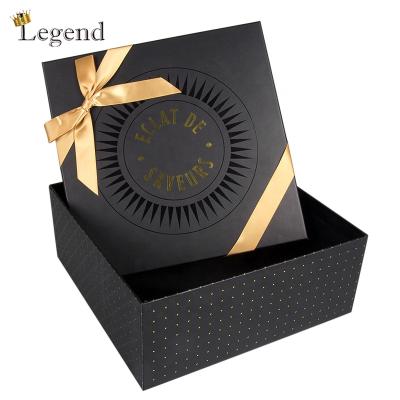 China Recyclable Lid And Base Box Men's Birthday Set Cardboard Gold Ribbon Bow Custom Logo Packaging Gift Boxes for sale