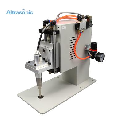 China Long Working Life Newly Designed Low Cost Medical Mask Ear Loop Spot Welding Machine for sale