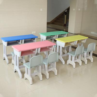 China Pupilentes Koreanos Kindergarten Modern Hot Selling Simple Office With Desks And Chairs For Kids for sale