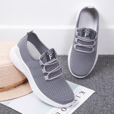 China 2022 fashion trend slip on women's walking shoes casual shoes new arrivals designer sneakers woman shoes for sale