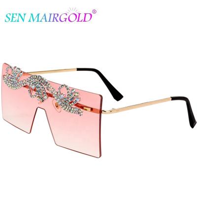 China Anti UV400 2020 Hot New Sale Fitted Oversized Glasses Logo Sunglasses Custom Design Women UV400 for sale