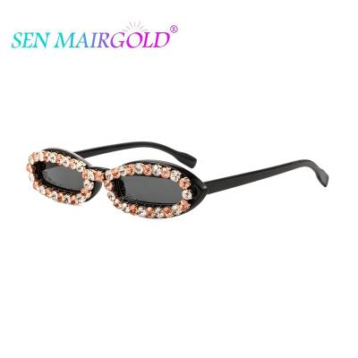 China Women's Size UV400 Diamond Small Round Sunglasses Luxury Rhinestone Fashion Anti UV400 Adult Glasses for sale