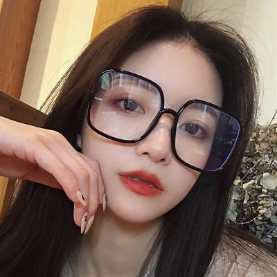 China Square Monique Orenda blue-light blocked flat mirror clear fashion squared glasses for sale