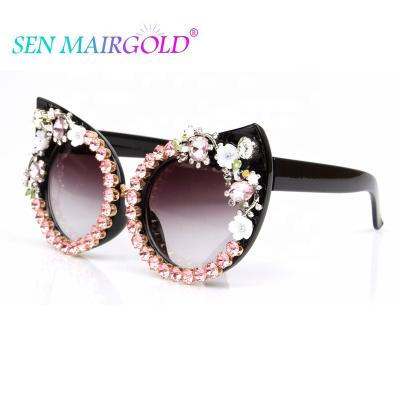 China Luxury Anti Flower Cat Eyes Sunglasses Vintage Brand Borland Rhinestone Shades UV400 For Women Eyewear Oculos for sale