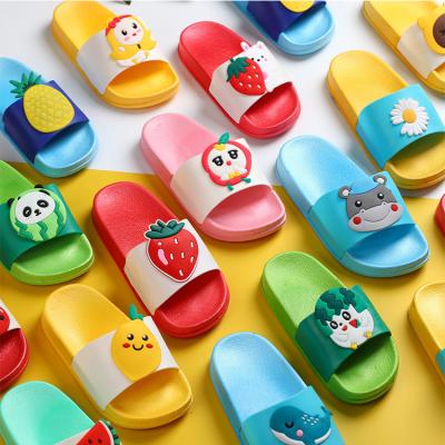 China 2023 New Kids Summer Child Fruit Strawberry Slippers Lightweight Comfortable Soft Comfortable Soft Unique Cute Slippers for sale