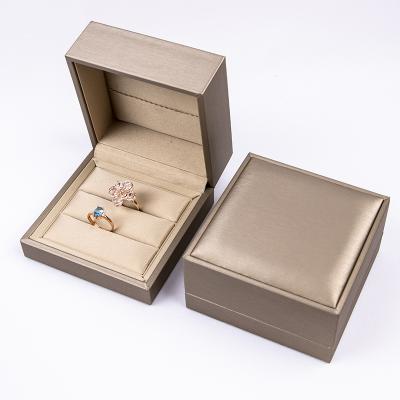 China Wholesale Luxury Elegant Multiple Couples Jewelry Elegant Couples Ring Packaging Box With Logo for sale