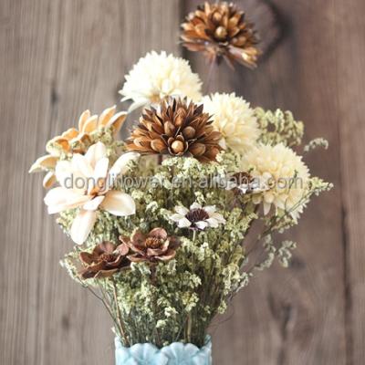 China Gifts dried natural flower and plant bouquet hotel cafe wine bar decoration table centerspices for sale