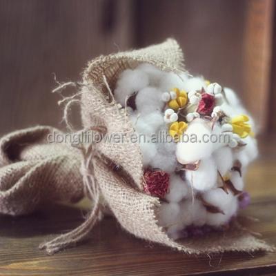 China Project Dried Bouquet Group Real Craft Cotton Natural Boll Sea Lavender And Carnation Flower For Birthday Party Business Gift for sale