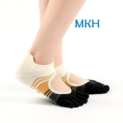 China Five Non-slip Breathable Toe Yoga Socks for Pilates Barre Ballet for sale