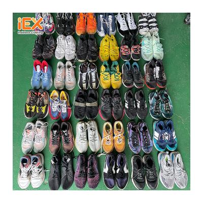 China Anti-Odor Sneaker Shoes At Wholesale Prices Sneakers For Men In Low Price Used for sale