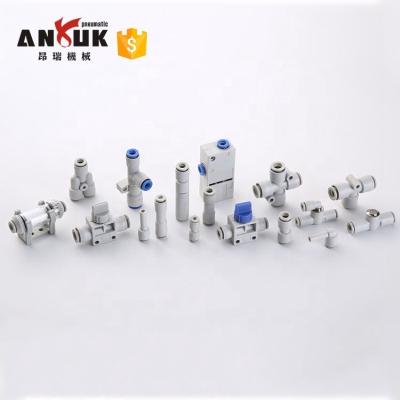 China Suitable for SMC material type hose factory supply 4mm - 16mm pneumatic quick fit, pneumatic air fitting for sale