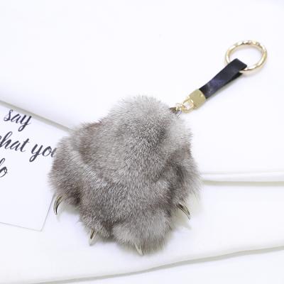 China High Quality Cat Design Paw Form Real Fox Fur Fashion Lovely Fur Pendant Key Chains for sale