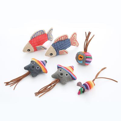 China Eco Multicolor Viable Canvas Catnip Interactive Pets Toy Scratch Chew Mouse Fish Modeling Cat Toys for sale