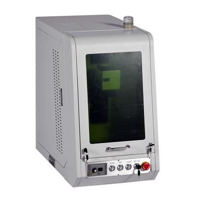 China Full-enclosed Silicon Bird Rings Automatic Code Bar Coding PVC Pipe Buttstock Card Caret PCB Fiber Laser Marking Machine for sale