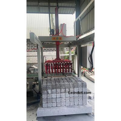 China Electric Palletizing Robot Arm Loading Unloading Industrial Assembly Robots for sale