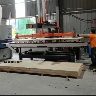 China Steel Automatic Wood Board Loading And Unloading Machine Wooden Unloader With Advanced PLC Control for sale