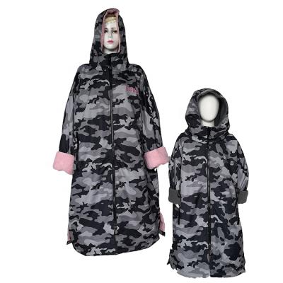 China OEM Factory QUICK DRY Custom Waterproof To Carry On Suit Change Robe Hot Camouflage Change Robe Dry Poncho for sale