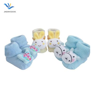 China JX-II-1180 Antibacterial Animal Head Rattles 3d Socks Infant Baby Toy Rattle Socks for sale