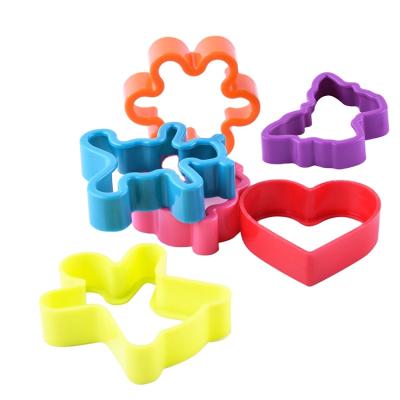 China Viable 6 Pcs Support Gingerbread Man Human Shape Butterfly Heart Crown Plastic Cookie Cutter Mold Set For Christmas, Kids, Festival, Party for sale