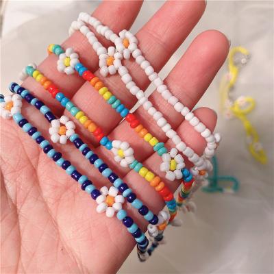 China Colorful Vintage Boho Daisy Flowers Beaded Choker Necklace Charm Statement Clavicle Choker Necklace for Women Korean Holiday Jewelry for sale