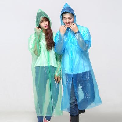 China Wholesale Disposable Adult Light Color PE Raincoat Emergency Poncho Coat Outdoor Rising Windproof Raincoat Windproof Buckle Raincoat for sale