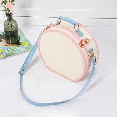 China Wholesale Carry Case Manufacturers Suitcase Retro Bag Curved Cosmetic Box Gift Box Mini Small 13 Inch Small Suitcase for sale