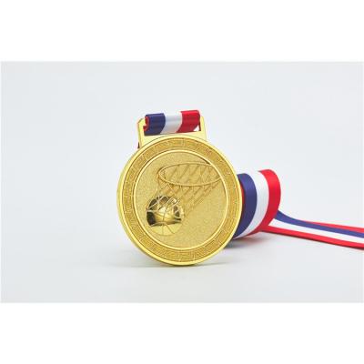 China Custom Wholesale Price Sports Medal 3d Antique Metal Imitation Badge Zinc Alloy Gold for sale