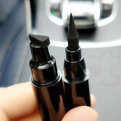 China Waterproof Dual Head Multi Color Eye Liner Non-smudge Fleece Stamp Eyeliner Eye Liner Long Lasting Quick Dry for sale