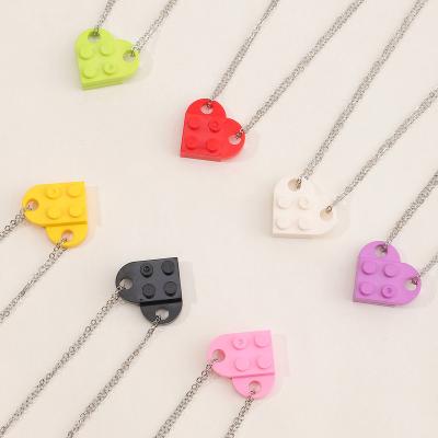 China Fashion 2Pcs/set Wholesale TRENDY Colorful Custom Heart Necklace Heart Pendant Necklace Best Friends for sale