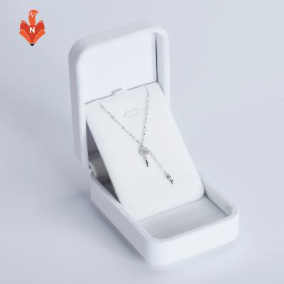 China NH-AJ024B-NE Fashion Diamond Key Shape Custom Necklace Rhinestone Initial Pendant Necklace For Jewelry Vendor for sale