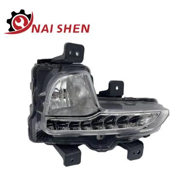 China Good quality auto parts for Nissan Pickup RUI QI Rich RUI QI Fog Light P11 for sale