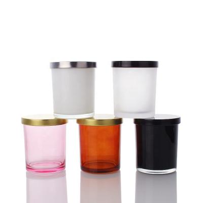 China Gift & Various Craft Hot Selling Luxury Color Matte / Round Empty Candle Jar Frosted Glass Candle Holder With Metal Lid for sale