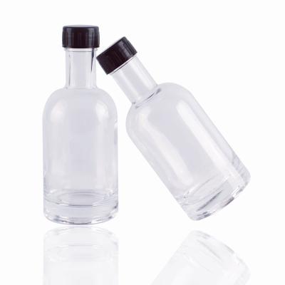 China Wholesale 220ml Beverage Bottle Boston Glass Bottle Vodka Whiskey Rum Glass Bottle for sale