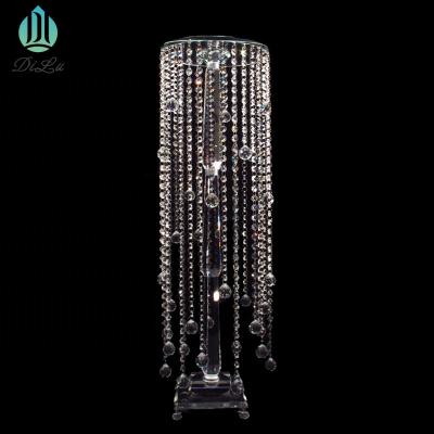 China Cheap Wholesale Hot Selling Weddings Large Crystal Hanging Beads Flower Stand For Wedding Table Centerpiece Decoration for sale