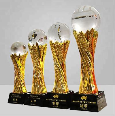 China China Wholesale Customized High Quality Crystal Glass Metal Resin Sports Trophy Trophies Award for sale