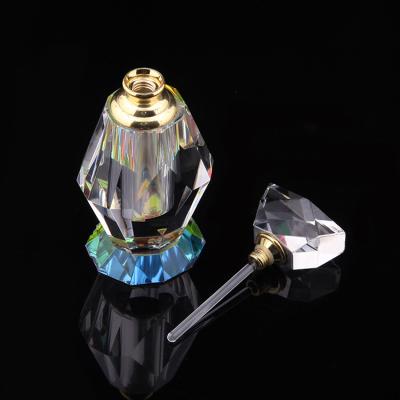 China Small Europe Travel Perfume Bottles K9 Crystal Mini Sample Clear Women Refillable Containers Bottle Home Decorate for sale