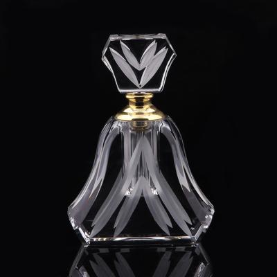 China Hot Sale High Quality Crystal Attar Fragrance Car K9 Personal Care Spray Perfume Glass Bottle 30ml With Box Products for sale