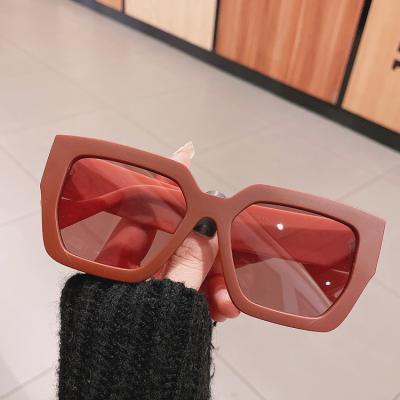 China Newest Fashion Sunglasses Ins Style Trendy Sun Shading Matte Square Oversized Sunglasses Women 2021 for sale