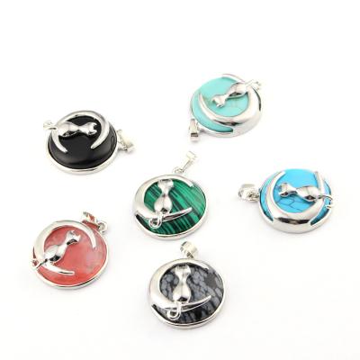 China Hot Selling Natural Cute USA Crystal Moon Cat Design Pendants for sale