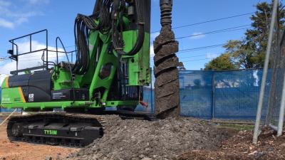 China Hoge snelheidsgrond die Hydraulische Opstapelende Installatie, Max. boordiameter van het Boorgat de Boormateriaal KR90C 1000 dumpen mm Te koop