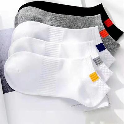 China Wholesale Pure Color Sporty Autumn Hot Sale Fashion Plaid Breathable 10 Pair Gift Box Package Cotton Business Men Socks for sale