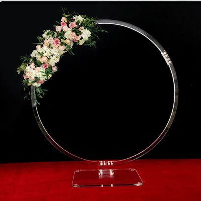 China Acrylic Metal Table Centerpieces Shelf Stand Backdrop and Crystal Round Ring Arch Wedding Acrylic Artificial Road Lead for sale