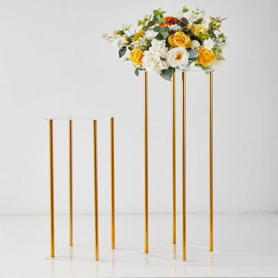 China CLASSIC Gold Flower Vase Floor Stand Column Stand Metal Road Lead Wedding Table Centerpiece Flower Stand Event Party Decor for sale