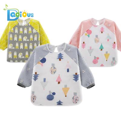 China Baby Bib Maker New Waterproof Long Sleeve Baby Bib Viable Cotton With TPU Cotton Painting Baby Bibs for sale