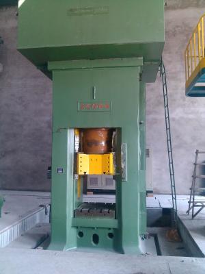 China Hydraulische Reihen EP-132KW verdoppeln Spindelpresse-lochende Pressen 1000 Tonne zu verkaufen