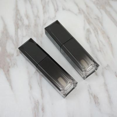 China Waterproof Empty Tube Lip Gloss Lip Cosmetics for sale